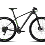 Bicicletas Modelos 2017 Ghost MTB Rígidas Lector 29´´ LECTOR 6 LC Código modelo: GHOST Lector 6 Lc U 29 Titaniumgray Nightblack Riotgreen 9371dcd175