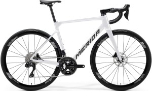 Servicios tienda Alquiler bicicletas Rent bikes Foto 1